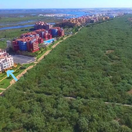 Apartamento Urbanizacion De Lujo En Primera Linea De Playa Isla Canela Luaran gambar