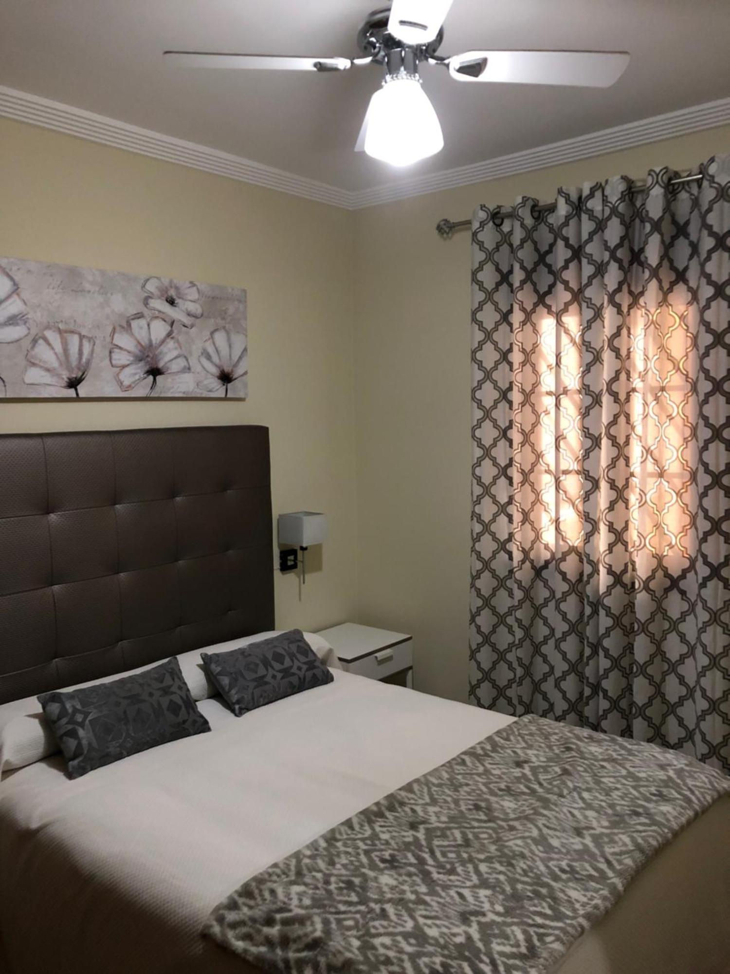 Apartamento Urbanizacion De Lujo En Primera Linea De Playa Isla Canela Luaran gambar