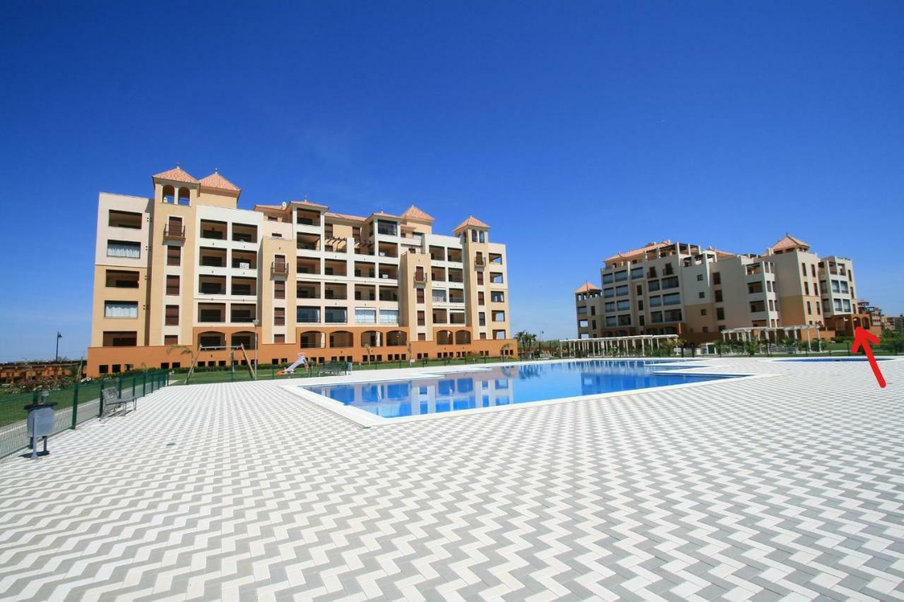 Apartamento Urbanizacion De Lujo En Primera Linea De Playa Isla Canela Luaran gambar